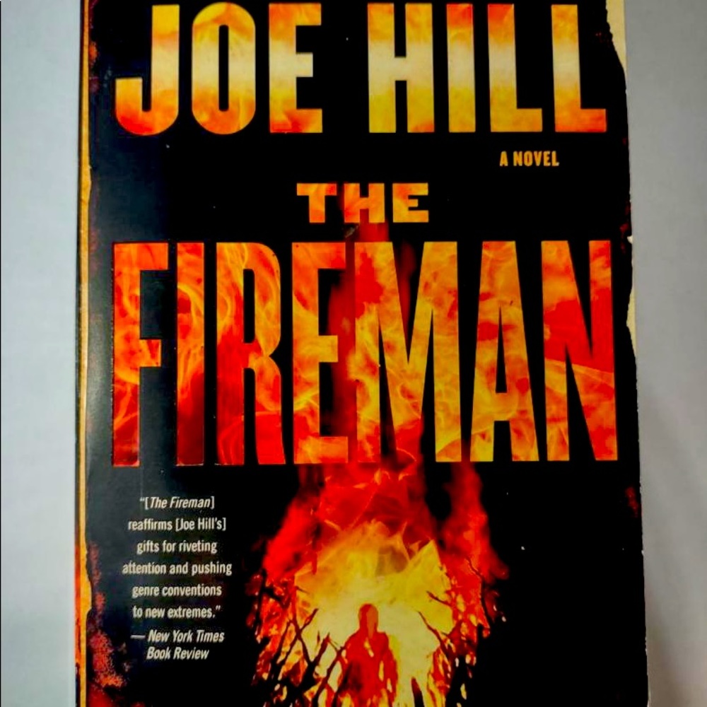 New Paperback Joe Hill The Fireman Book